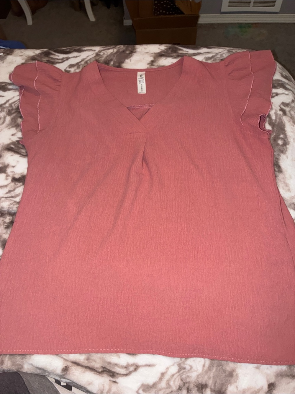 Women’s Dusty Rose Flutter Sleeve V-Neck Blouse